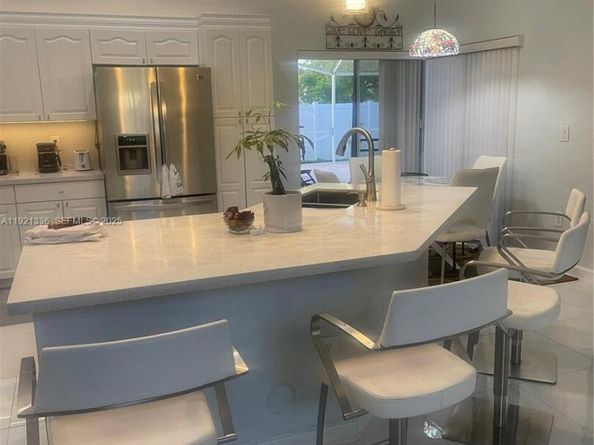 Undisclosed Address #A11921336, Pembroke Pines FL 33025