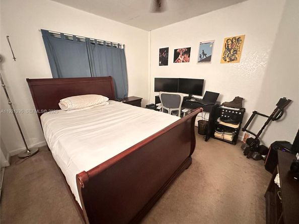 Undisclosed Address #A11921336, Pembroke Pines FL 33025