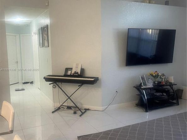 Undisclosed Address #A11921336, Pembroke Pines FL 33025