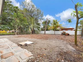 1830 NW 135th St, Miami FL 33167