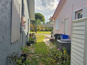 565 NW 54th St, Boca Raton FL 33487