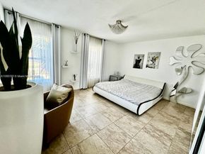 1001 Three Islands Blvd 31, Hallandale Beach FL 33009