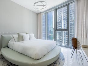 300 Biscayne Boulevard Way 2203C, Miami FL 33131