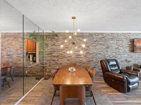 437 NE Golden Isles Dr 9H, Hallandale Beach FL 33009