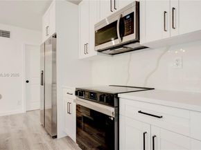 1921 NE 158th St, North Miami Beach FL 33162