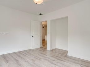 1921 NE 158th St, North Miami Beach FL 33162