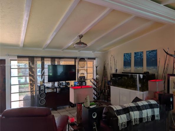 2606 Gulfstream Ln, Fort Lauderdale FL 33312
