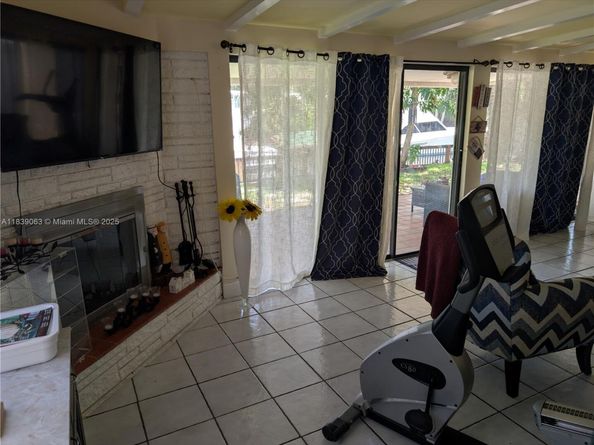 2606 Gulfstream Ln, Fort Lauderdale FL 33312