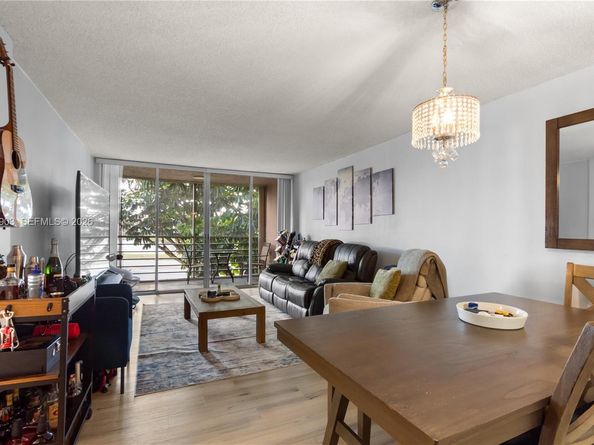 9440 Tangerine Pl 202, Davie FL 33324