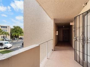 9440 Tangerine Pl 202, Davie FL 33324