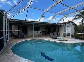 4700 Taft St, Hollywood FL 33021