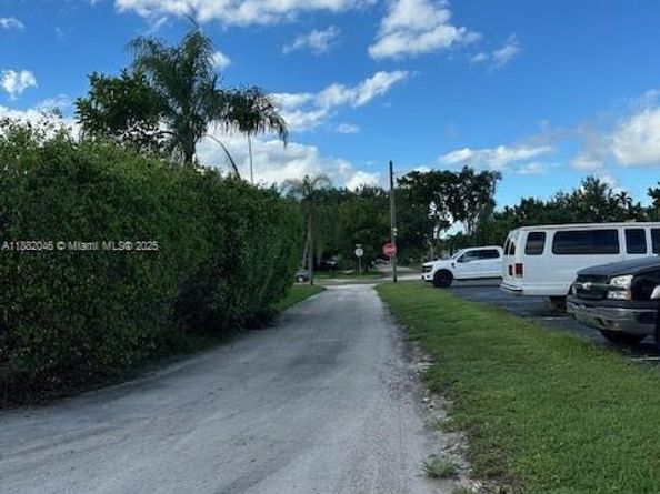 4700 Taft St, Hollywood FL 33021