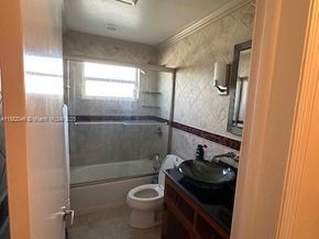 4700 Taft St, Hollywood FL 33021