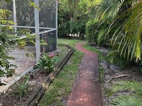 4700 Taft St, Hollywood FL 33021
