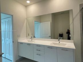 8167 NW 41st St E409, Doral FL 33166