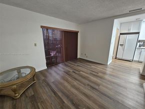 13745 SW 84th St A, Miami FL 33183