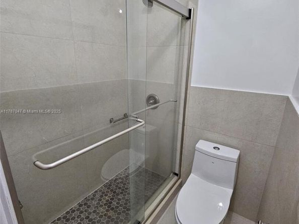 13745 SW 84th St A, Miami FL 33183