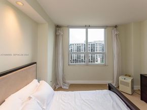 848 Brickell Key Dr 1201, Miami FL 33131