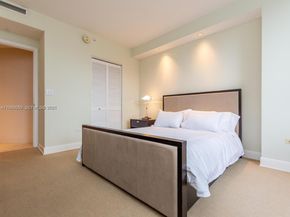 848 Brickell Key Dr 1201, Miami FL 33131