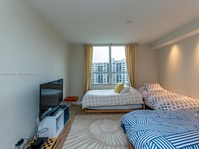 848 Brickell Key Dr 1201, Miami FL 33131