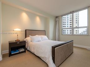 848 Brickell Key Dr 1201, Miami FL 33131