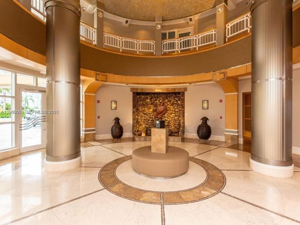 848 Brickell Key Dr 1201, Miami FL 33131