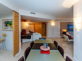 848 Brickell Key Dr 1201, Miami FL 33131