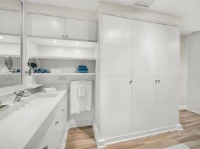 736 W 51 st, Miami Beach FL 33140