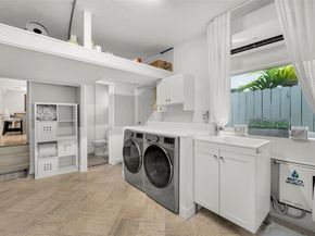 736 W 51 st, Miami Beach FL 33140