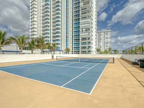 1360 S Ocean Blvd 304, Pompano Beach FL 33062