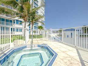 1360 S Ocean Blvd 304, Pompano Beach FL 33062