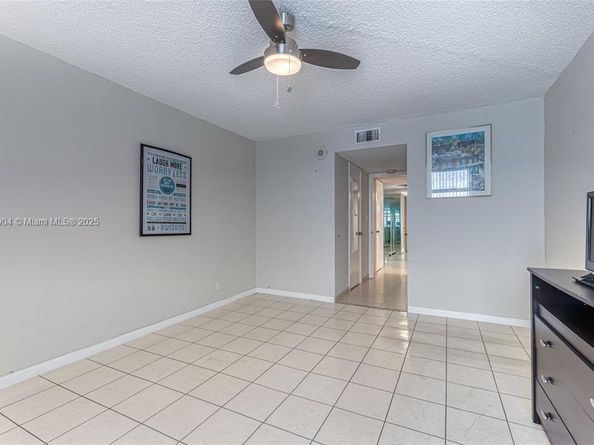 1360 S Ocean Blvd 304, Pompano Beach FL 33062