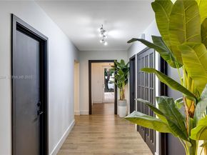 8000 Los Pinos Blvd, Coral Gables FL 33143