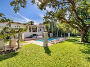 8000 Los Pinos Blvd, Coral Gables FL 33143