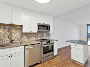 13499 Biscayne Blvd 613, North Miami FL 33181