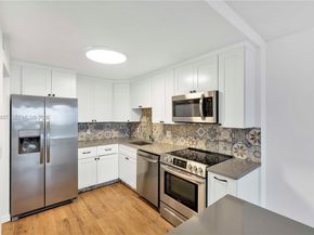 13499 Biscayne Blvd 613, North Miami FL 33181