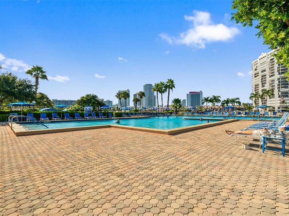 600 Three Islands Blvd 317, Hallandale Beach FL 33009