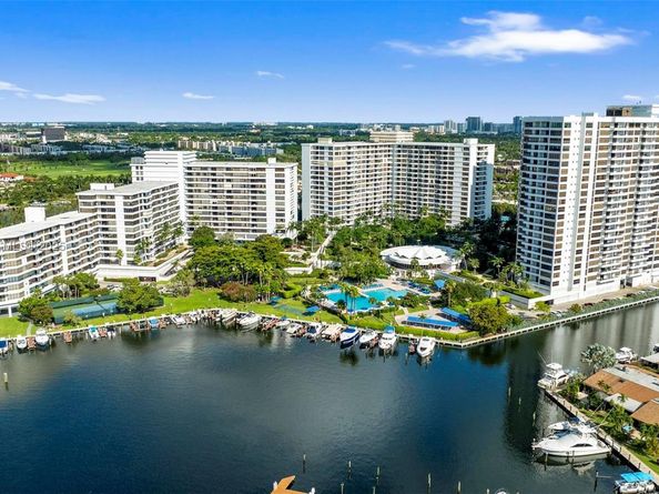 600 Three Islands Blvd 317, Hallandale Beach FL 33009