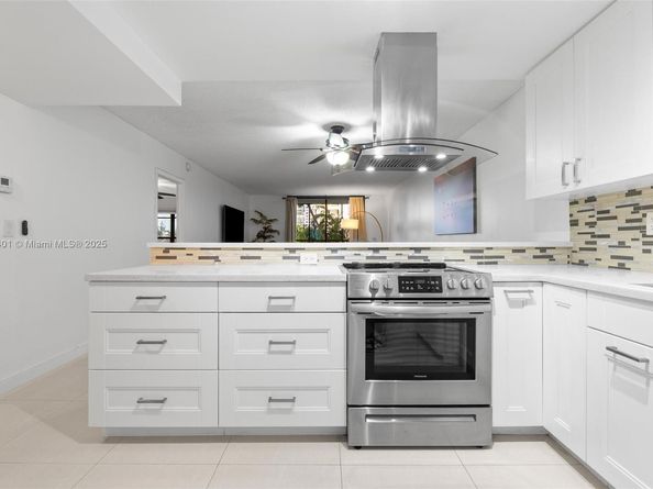 600 Three Islands Blvd 317, Hallandale Beach FL 33009