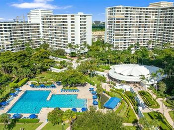 600 Three Islands Blvd
