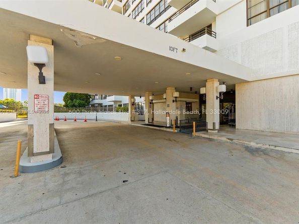 600 Three Islands Blvd 317, Hallandale Beach FL 33009
