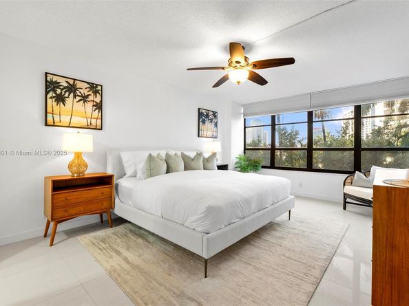 600 Three Islands Blvd 317, Hallandale Beach FL 33009