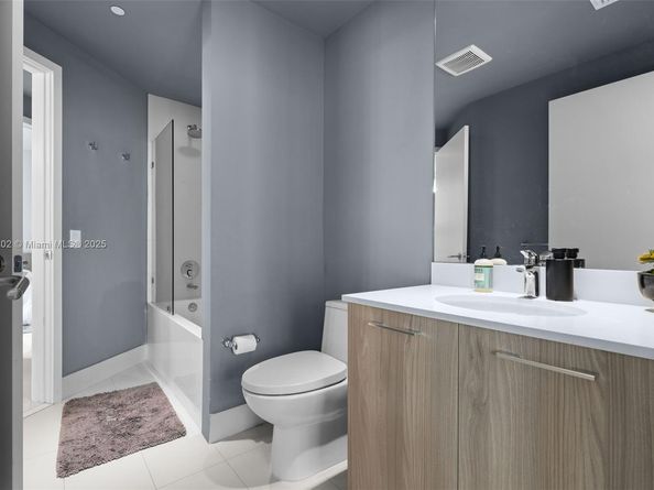 501 NE 31st St 2906, Miami FL 33137