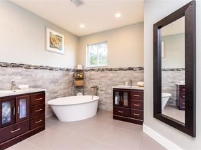 980 Golden Cane Dr, Weston FL 33327