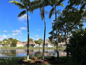 980 Golden Cane Dr, Weston FL 33327