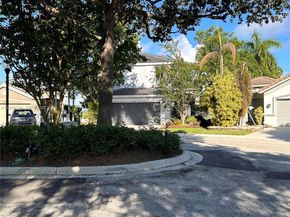 980 Golden Cane Dr, Weston FL 33327