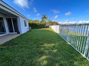 980 Golden Cane Dr, Weston FL 33327