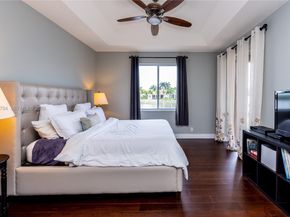 980 Golden Cane Dr, Weston FL 33327