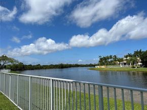 980 Golden Cane Dr, Weston FL 33327