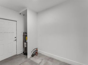 7120 SW 92nd Ave, Miami FL 33173